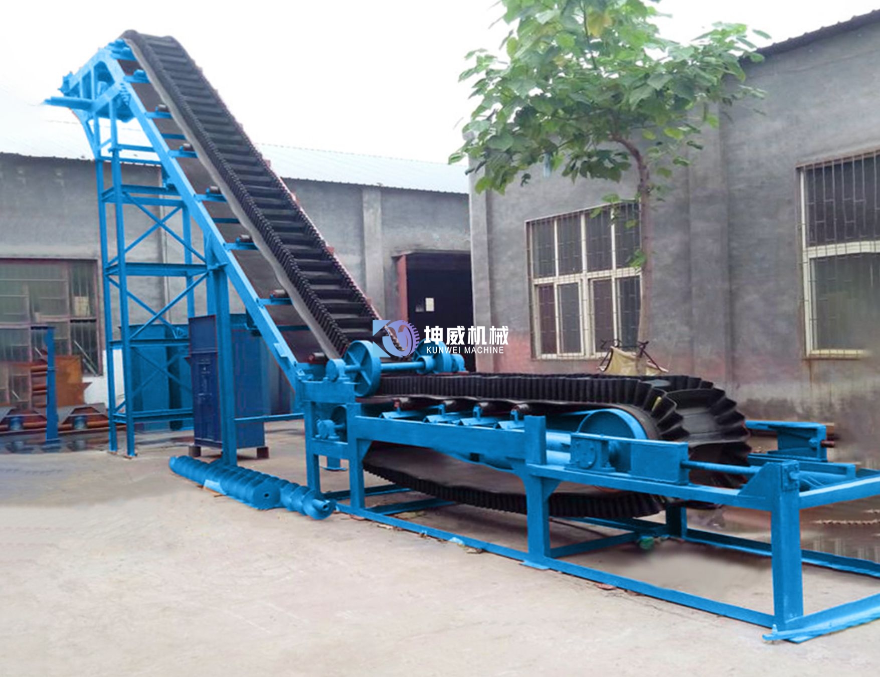  爬坡皮帶機(jī)是爬坡皮帶輸送機(jī)嗎？